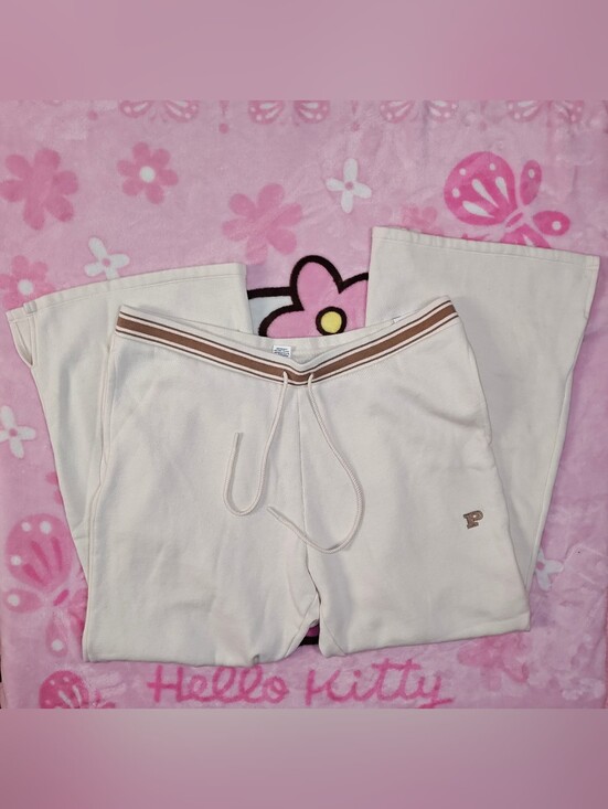 PINK Victoria's Secret Pants - NWT PINK Victoria's Secret cream sweatpants